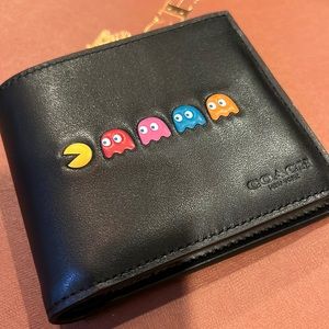 Pacman coach wallet